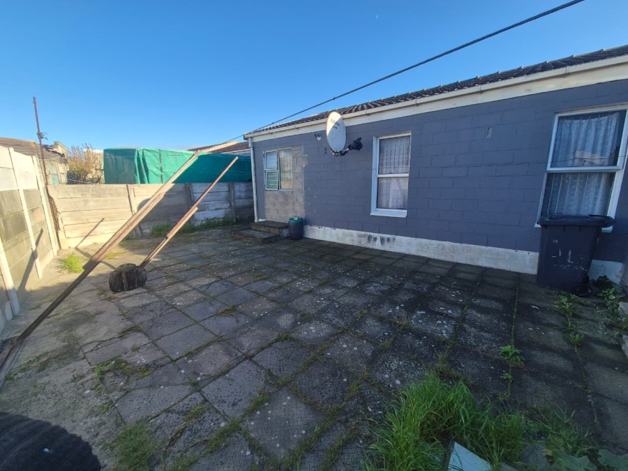 3 Bedroom Property for Sale in Rocklands Western Cape